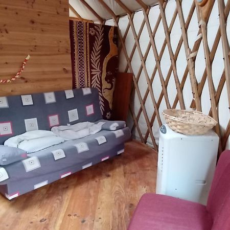 Charmante Yourte Contemporaine Carmaux Exteriör bild